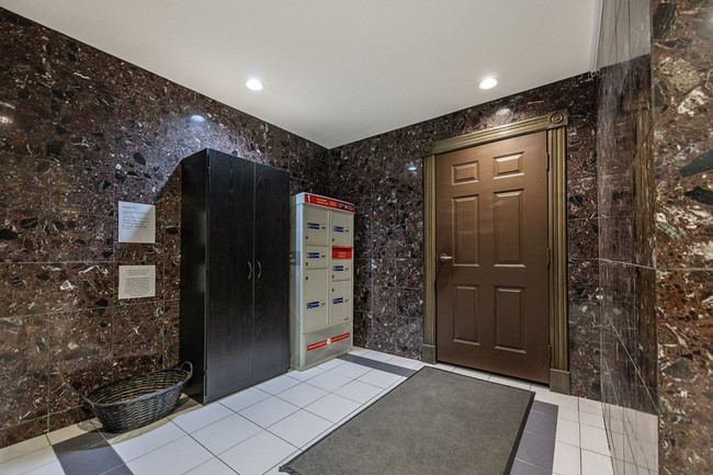 1180 Commissioners Road West - Unit 109 - London Ontario - Byron - Park Lane Terrace