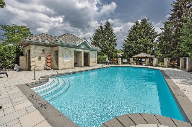 1200 Riverside Drive - Unit 3 - Lodon Ontario - Oakridge Hazelden Ridge