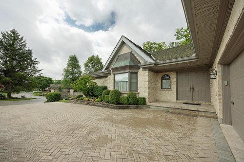 1200 Riverside Drive - Unit 9 - London Ontario - Oakridge Hazelden Ridge