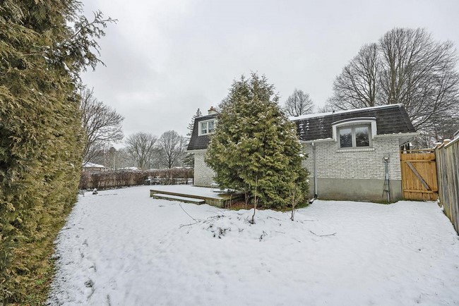 11 Winding Way Crescent - London Ontario - White Hills