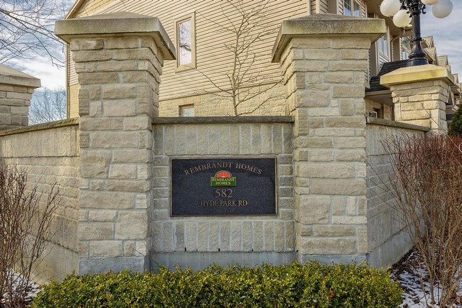 582 Hyde Park Road Unit 1 - London Ontario - Oakridge - Sifton Bog