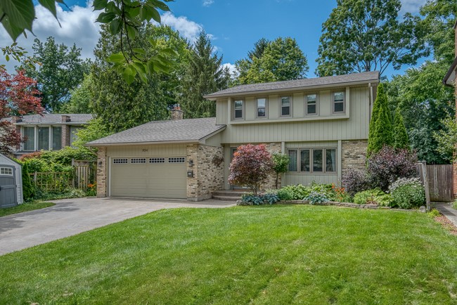 954 Woodhaven Road - London Ontario - Oakridge Acres