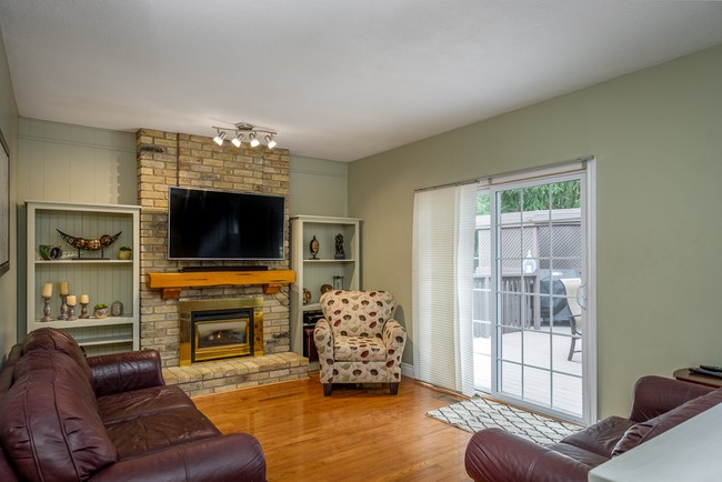 954 Woodhaven Road - London Ontario - Oakridge Acres